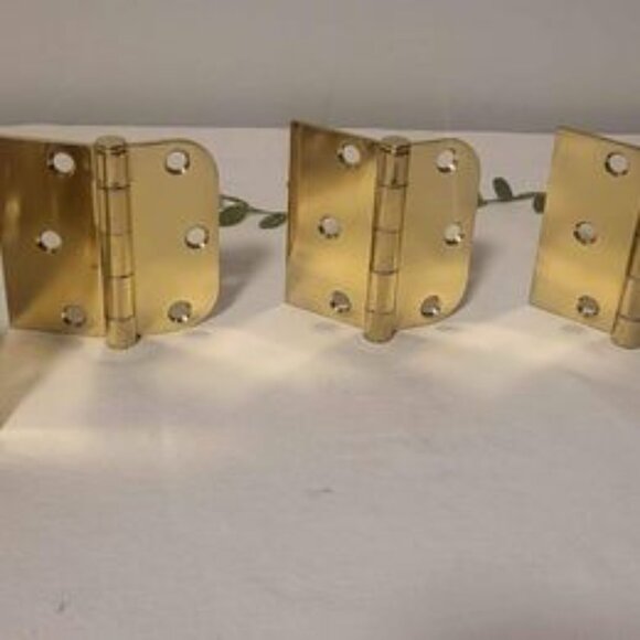 Set of 4 Golden tone,  3-hole hinges - Picture 4 of 8